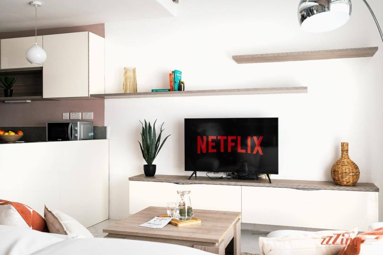 Scenic Seafront Duplex Apartment In 斯利马 外观 照片