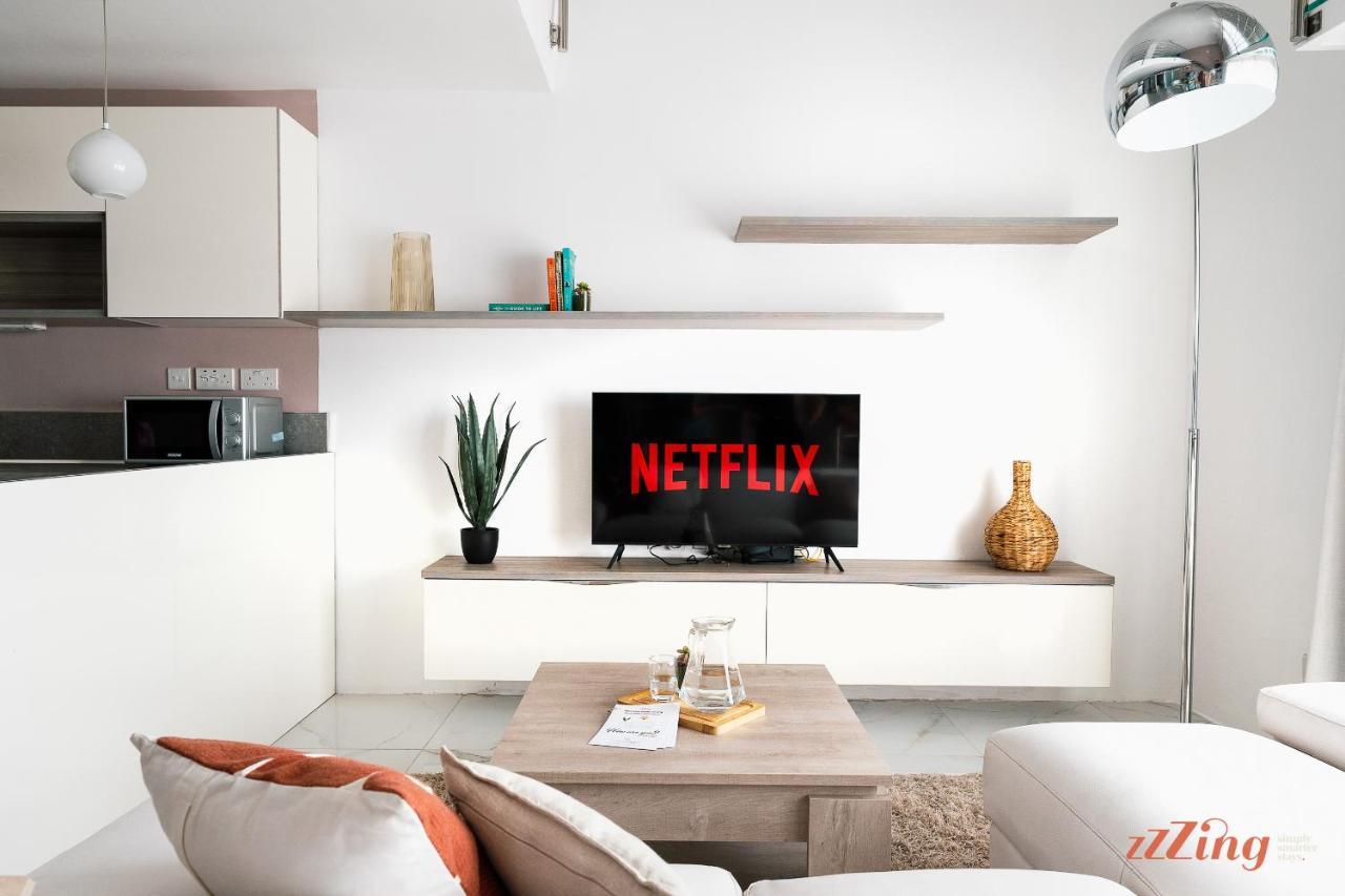 Scenic Seafront Duplex Apartment In 斯利马 外观 照片